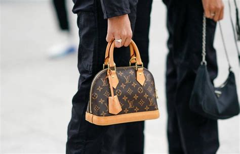 louis vuitton prices italy|Louis Vuitton in Paris cost.